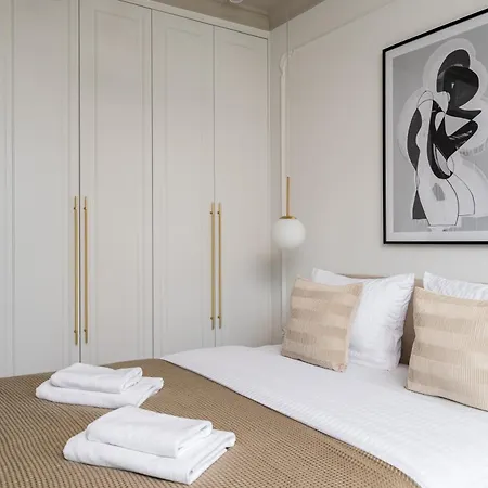 Grzybowska Deluxe #70 By Bookinghost Appartamento *