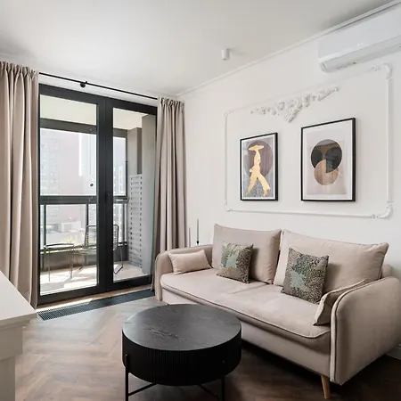 Grzybowska Deluxe #70 By Bookinghost Варшава