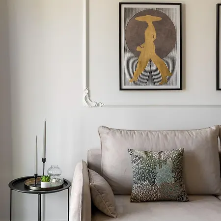 Grzybowska Deluxe #70 By Bookinghost * Varsavia