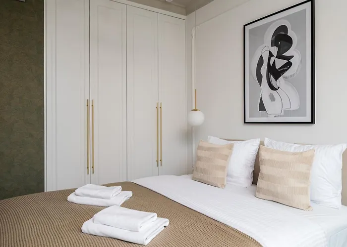 Grzybowska Deluxe #70 By Bookinghost Apartment *