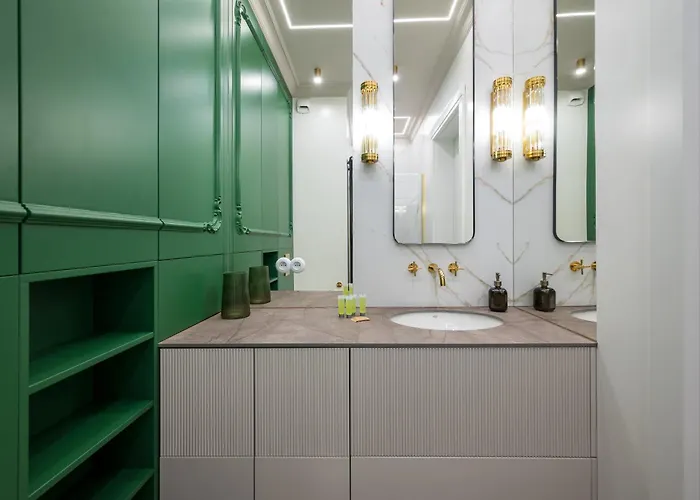 Grzybowska Deluxe #70 By Bookinghost