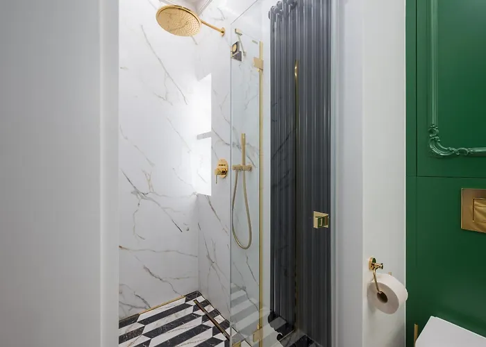 Grzybowska Deluxe #70 By Bookinghost Apartment