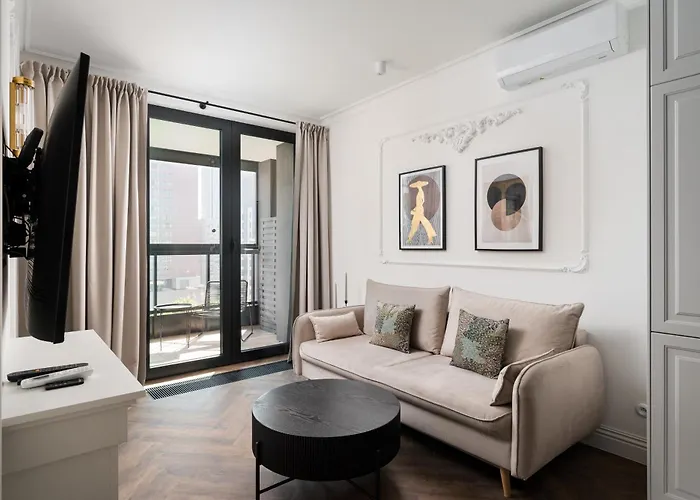 Grzybowska Deluxe #70 By Bookinghost Warsaw