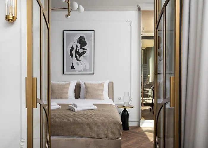 Grzybowska Deluxe #70 By Bookinghost Apartment Warsaw