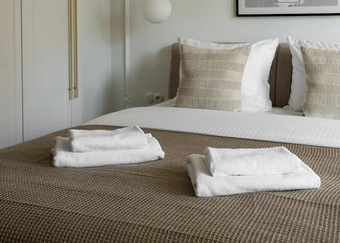 Grzybowska Deluxe #70 By Bookinghost Apartment